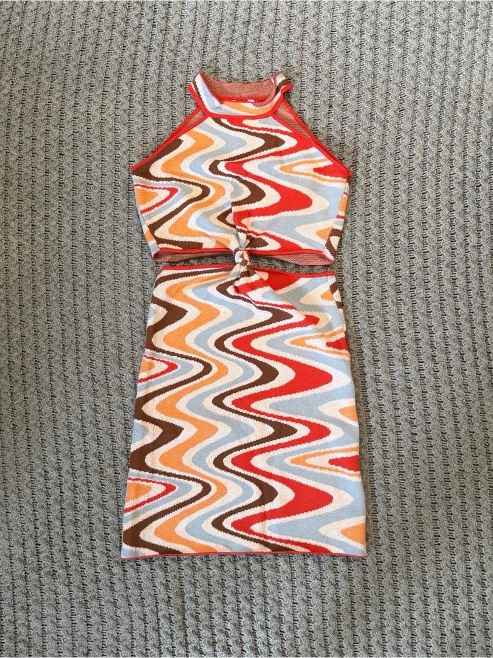 Multicolor Wave-Print Mini Dress – Red, Orange, Blue, Brown